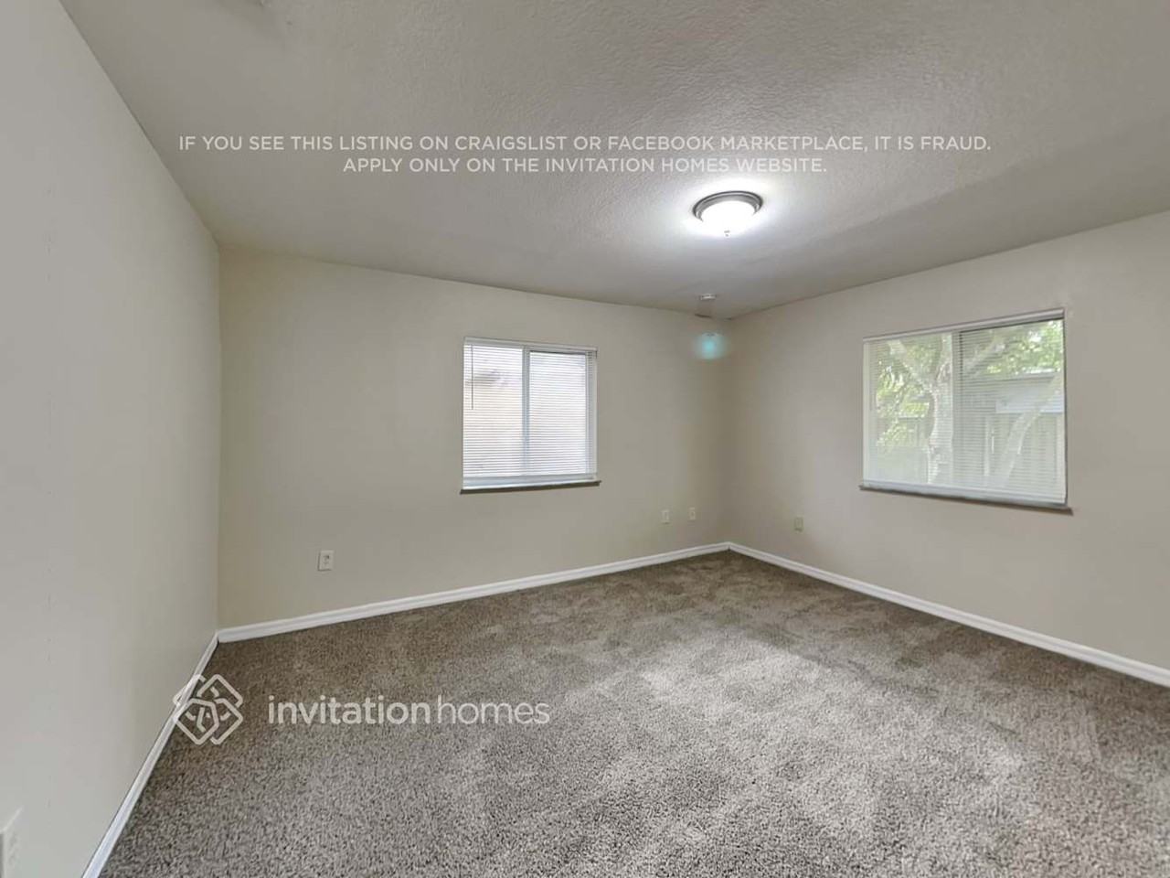 3746 Nw 201st Ter - Photo 5 of 19