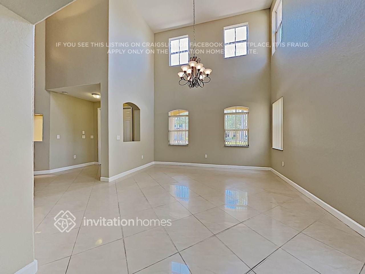12141 Sw 122nd Path - Photo 5 of 20