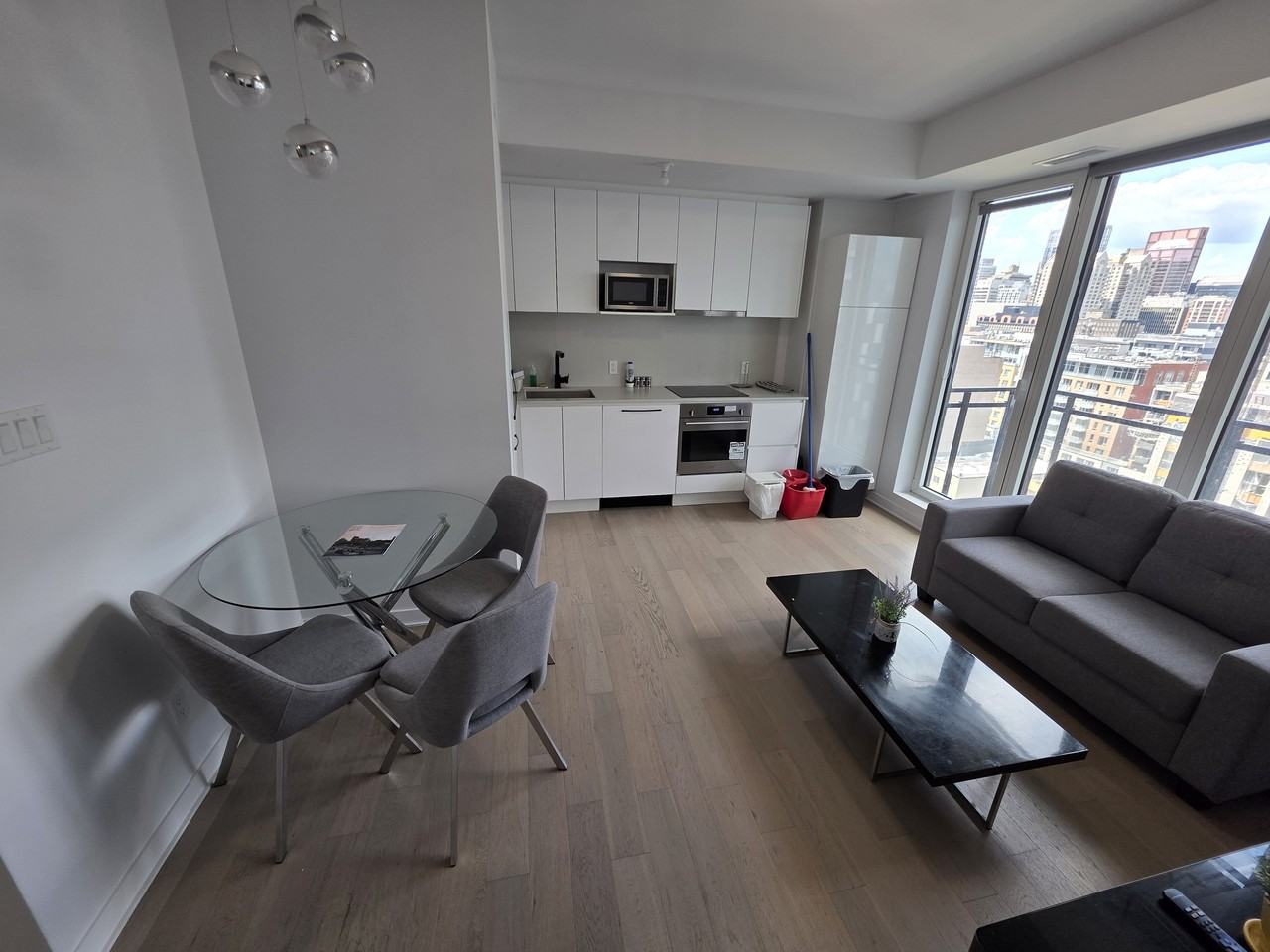 1160 Rue Mackay #1601 - Photo 2 of 23