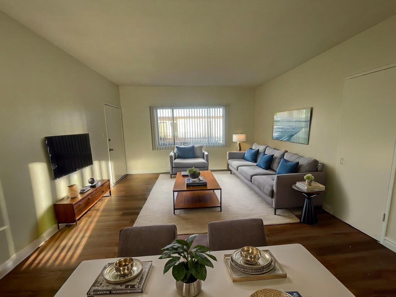 10970 South Figueroa Street #7 - Photo 2 of 18