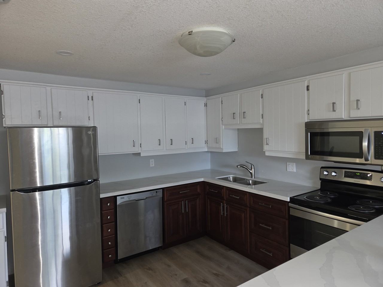 7 Bristow Court #B - Photo 6 of 12
