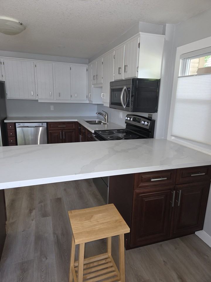 7 Bristow Court #B - Photo 7 of 12