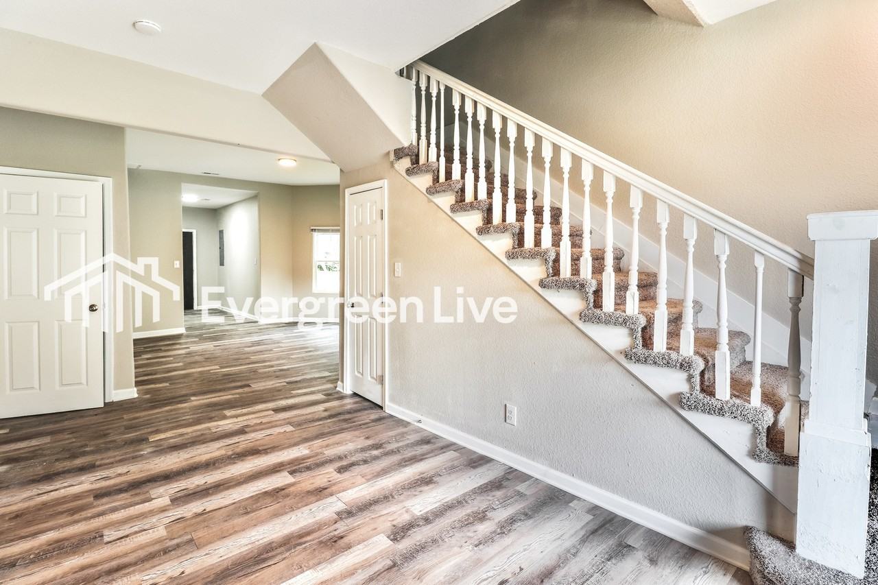145 Charles St - Photo 3 of 15