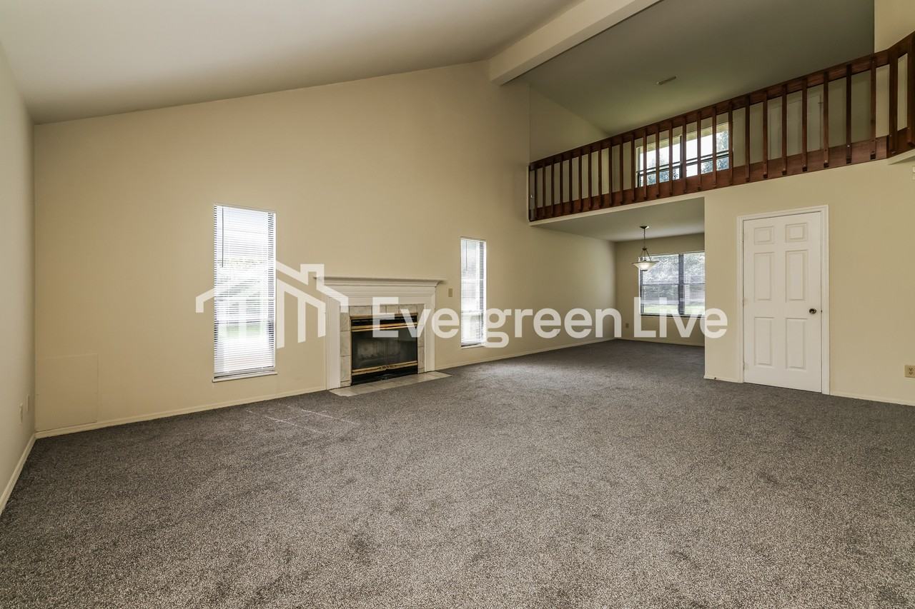 6930 Deer Bluff Dr - Photo 3 of 15