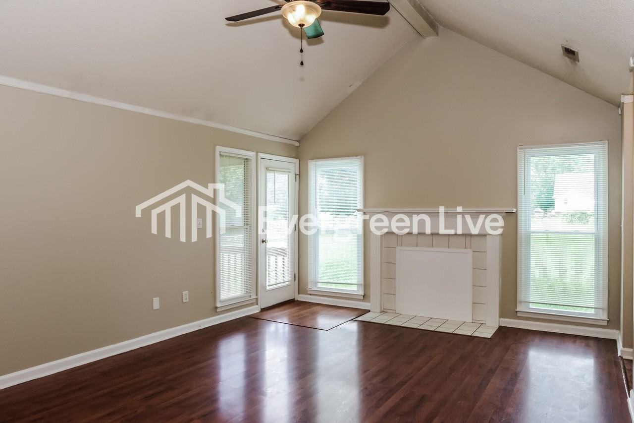 229 Cedar Creek Cir - Photo 2 of 15