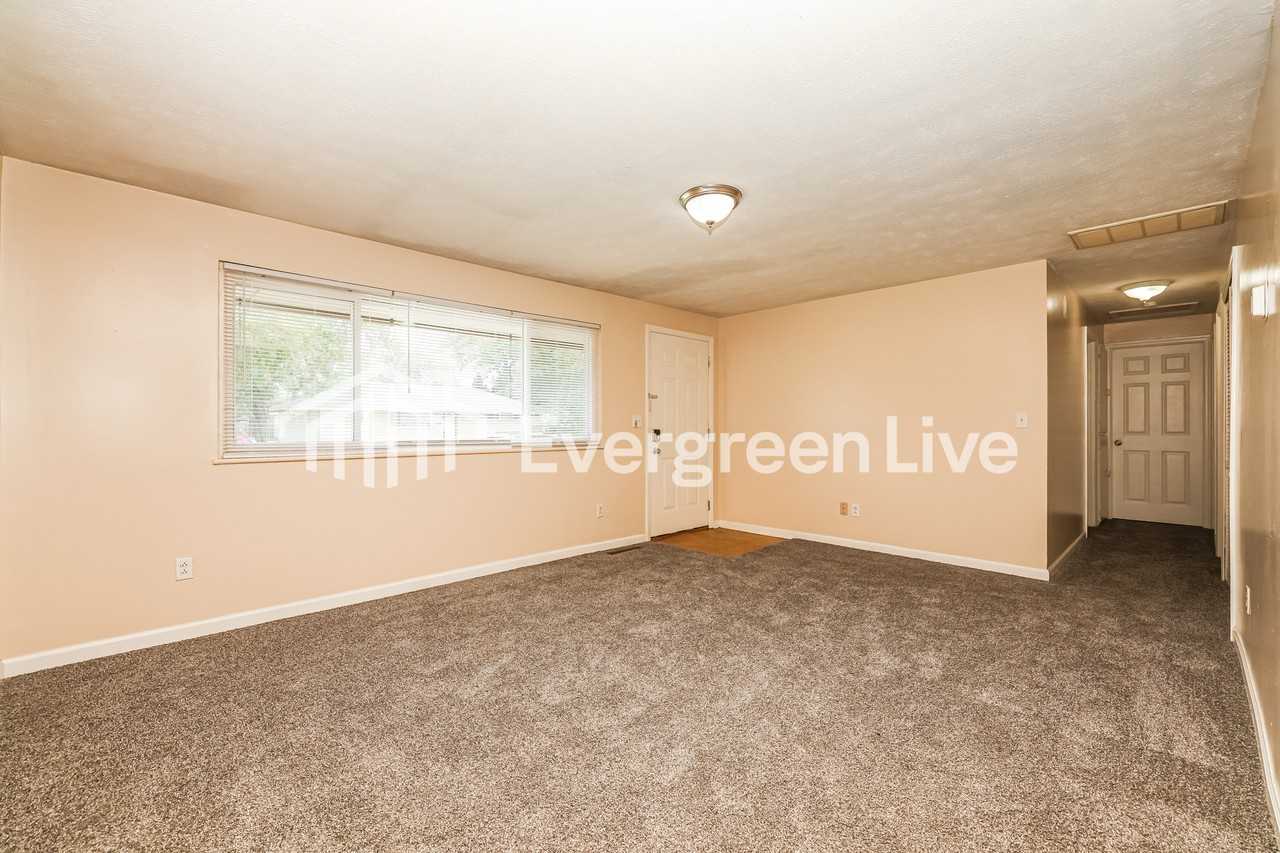 5949 Tomberg St - Photo 3 of 15