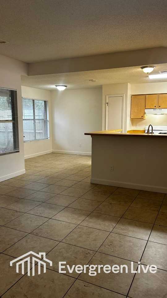 54 Blue Echo Ct - Photo 4 of 17
