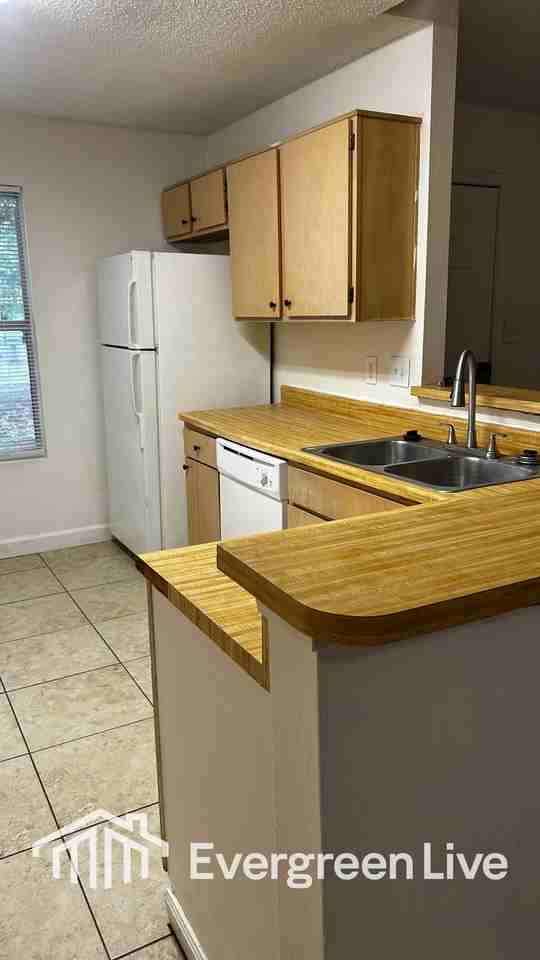 54 Blue Echo Ct - Photo 5 of 17