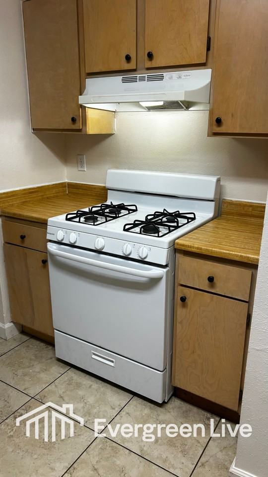 54 Blue Echo Ct - Photo 6 of 17