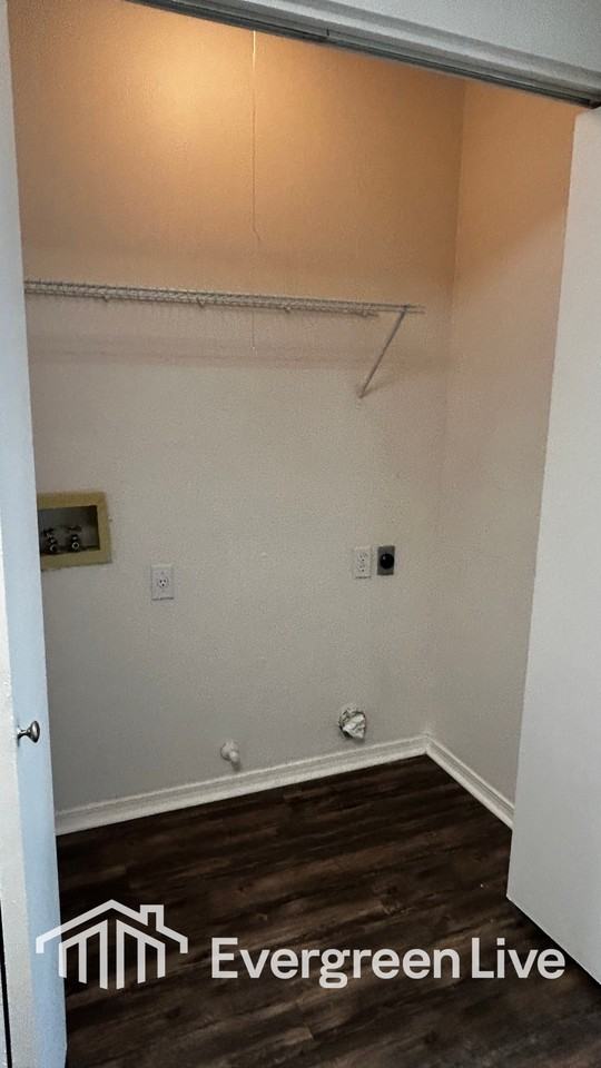 53 Blue Echo Ct - Photo 7 of 17