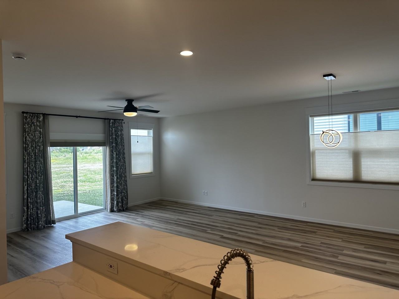 387 S Madison St #387 - Photo 3 of 15