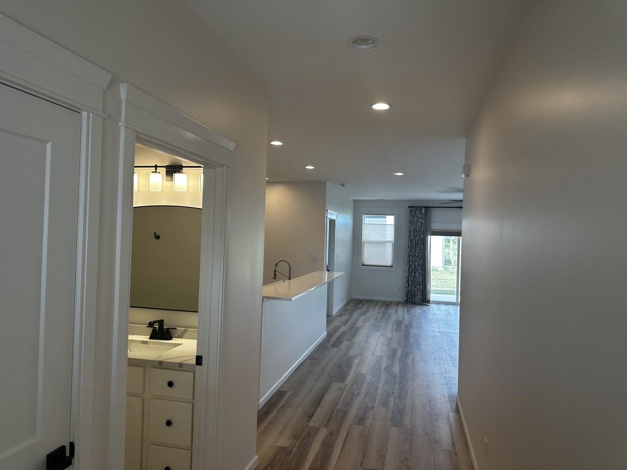 387 S Madison St #387 - Photo 4 of 15