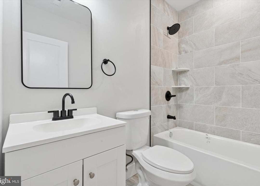 518 W Susquehanna Ave #1 - Photo 5 of 16