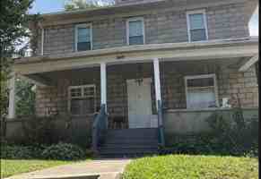featured image of 949 E New York St #2B