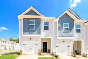 featured image of 10 Oak Rose Dr