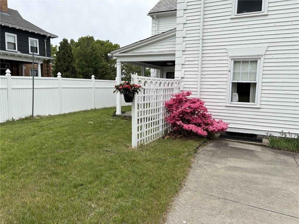 36 Underwood St - Photo 6 of 50