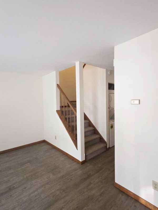 23 Warsaw Ave Apt 22 - Photo 3 of 14