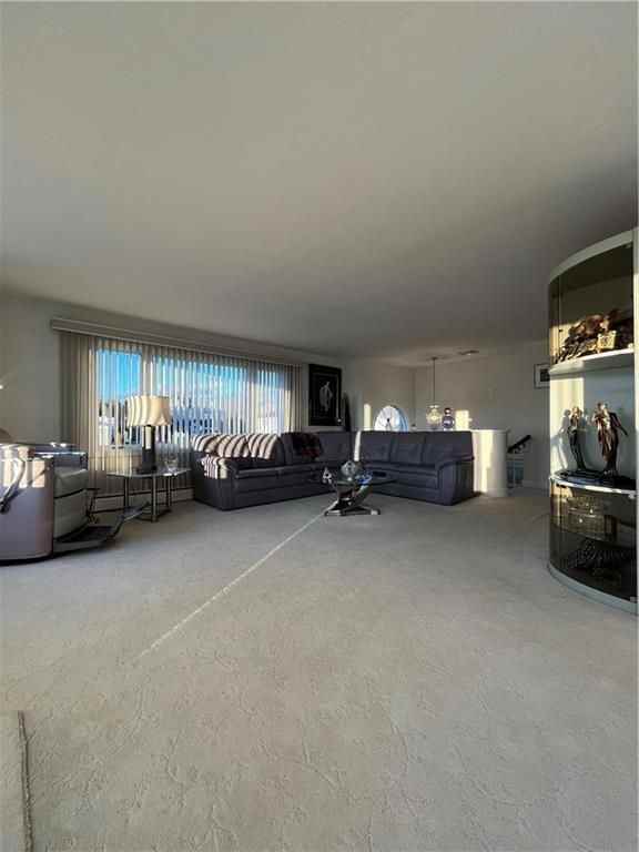 17 Chartier Cir - Photo 3 of 30