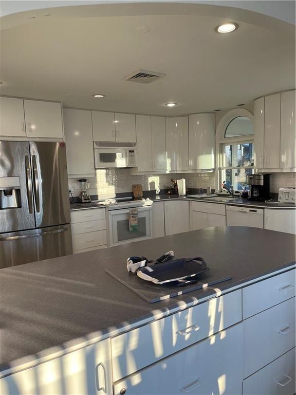 17 Chartier Cir - Photo 4 of 30