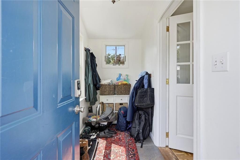 25 King Rd - Photo 5 of 45