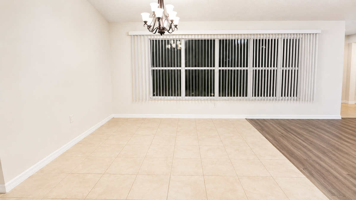 2231 Se Lucaya St - Photo 3 of 13
