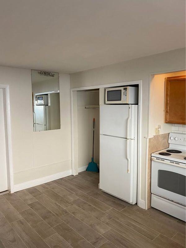 5105 Atlantic Ct - Photo 3 of 11