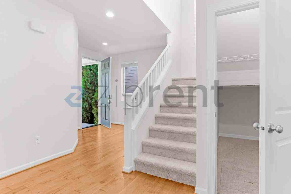 3606 195th Pl Se - Photo 2 of 21