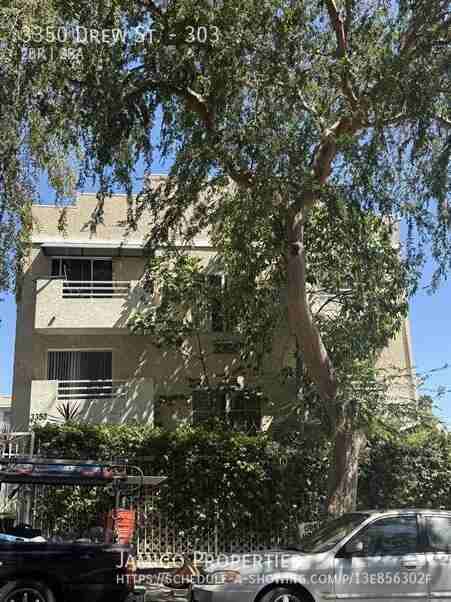 3350 Drew St #303