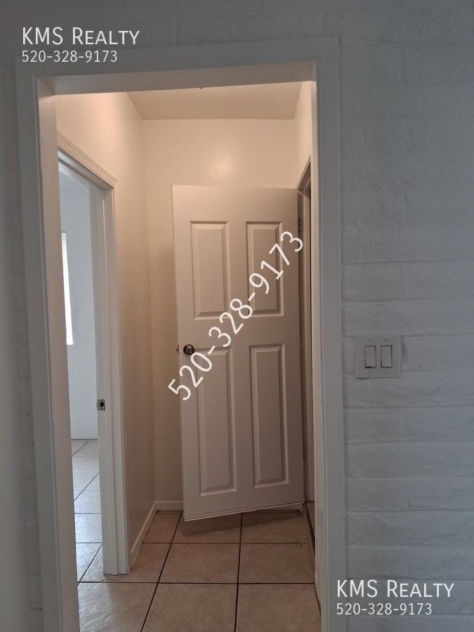 5511 W Utah St - Photo 7 of 27