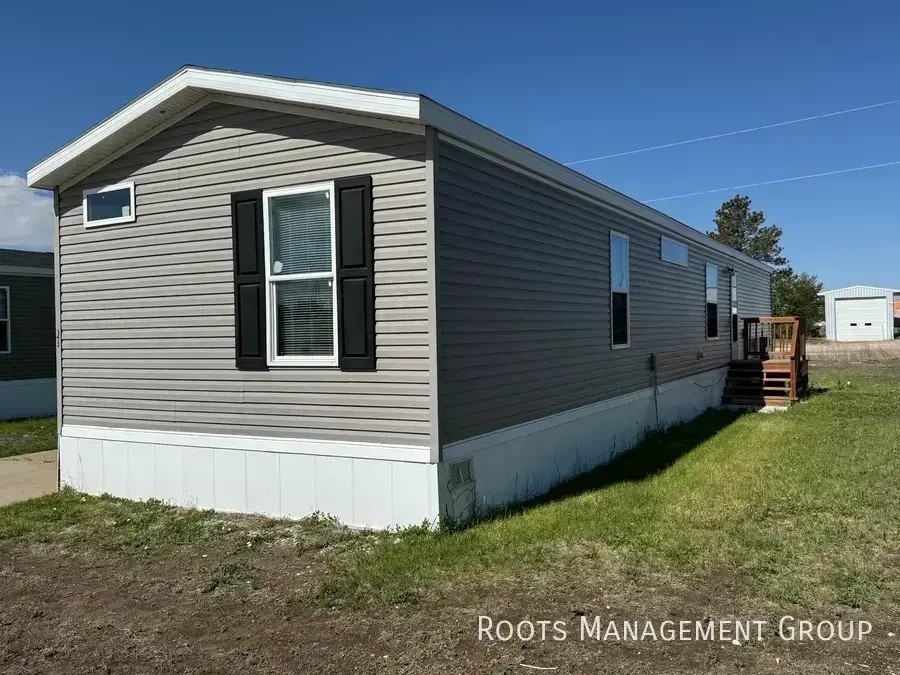 J5 Meadows Ct #J5 - Photo 2 of 27