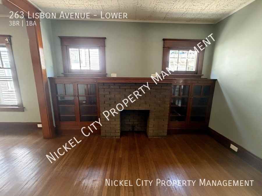 263 Lisbon Ave - Photo 4 of 13