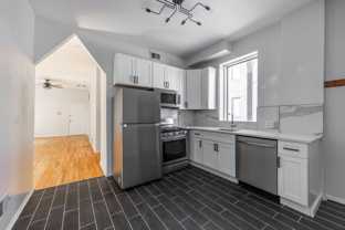 2732 W Chicago Ave #1R - Photo 1 of 1