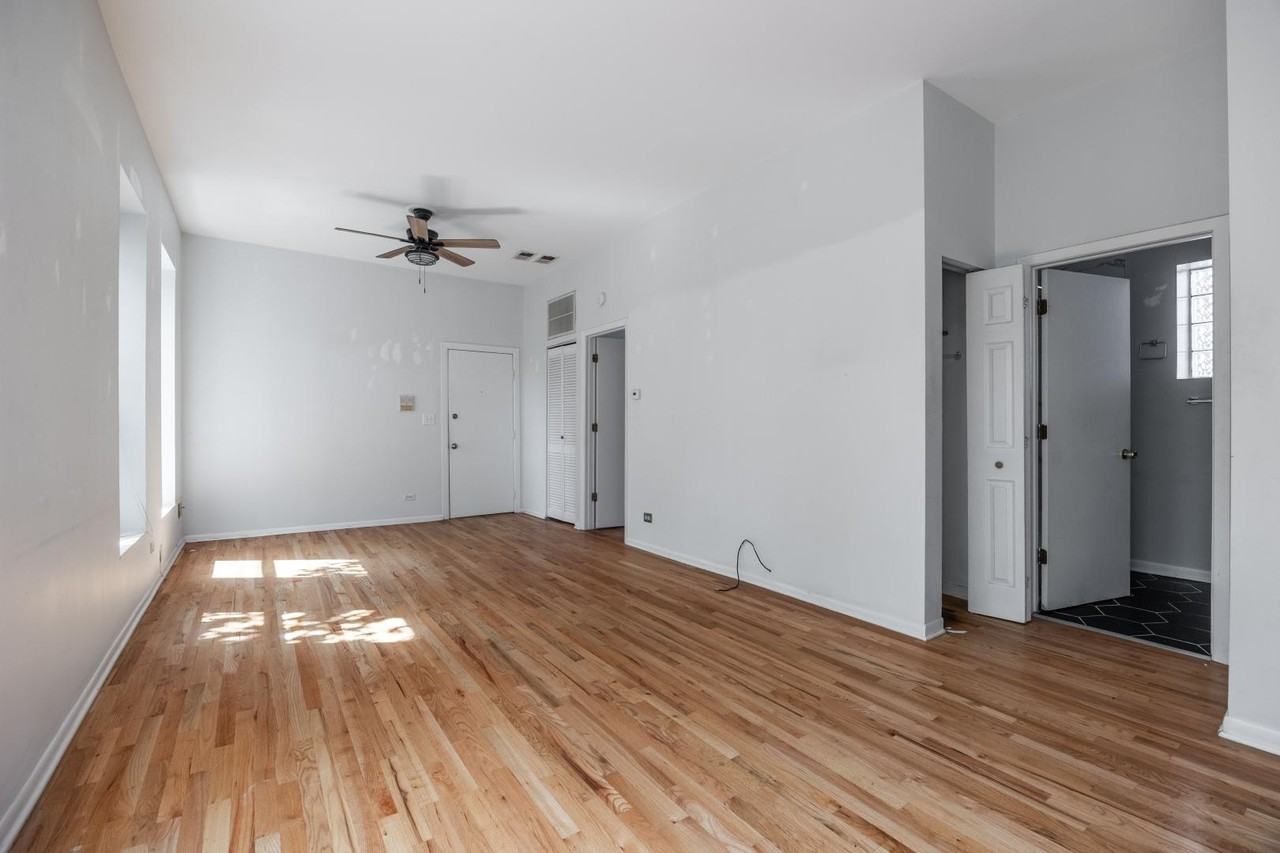 2732 W Chicago Ave #1R - Photo 7 of 20