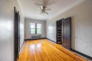 featured image of 948 W Cuyler Ave #103