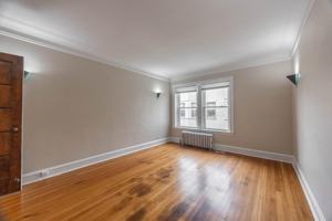 featured image of 1918 W Morse Ave #3S