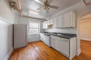 2415 W Sunnyside Ave #G - Photo 1 of 1