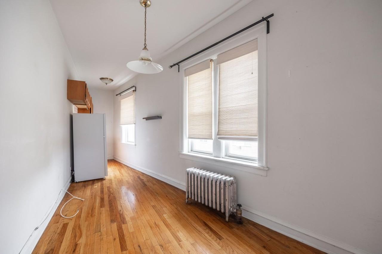 1145 W Morse Ave #305 - Photo 2 of 10