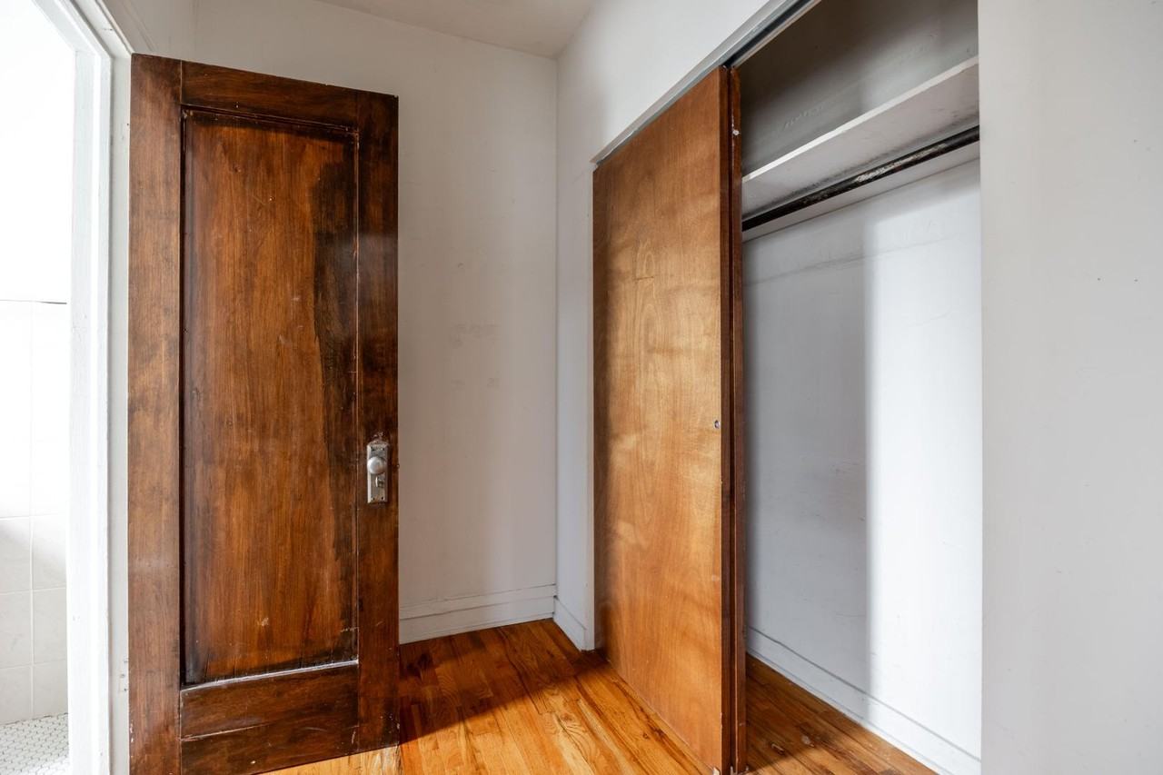 1145 W Morse Ave #305 - Photo 6 of 10