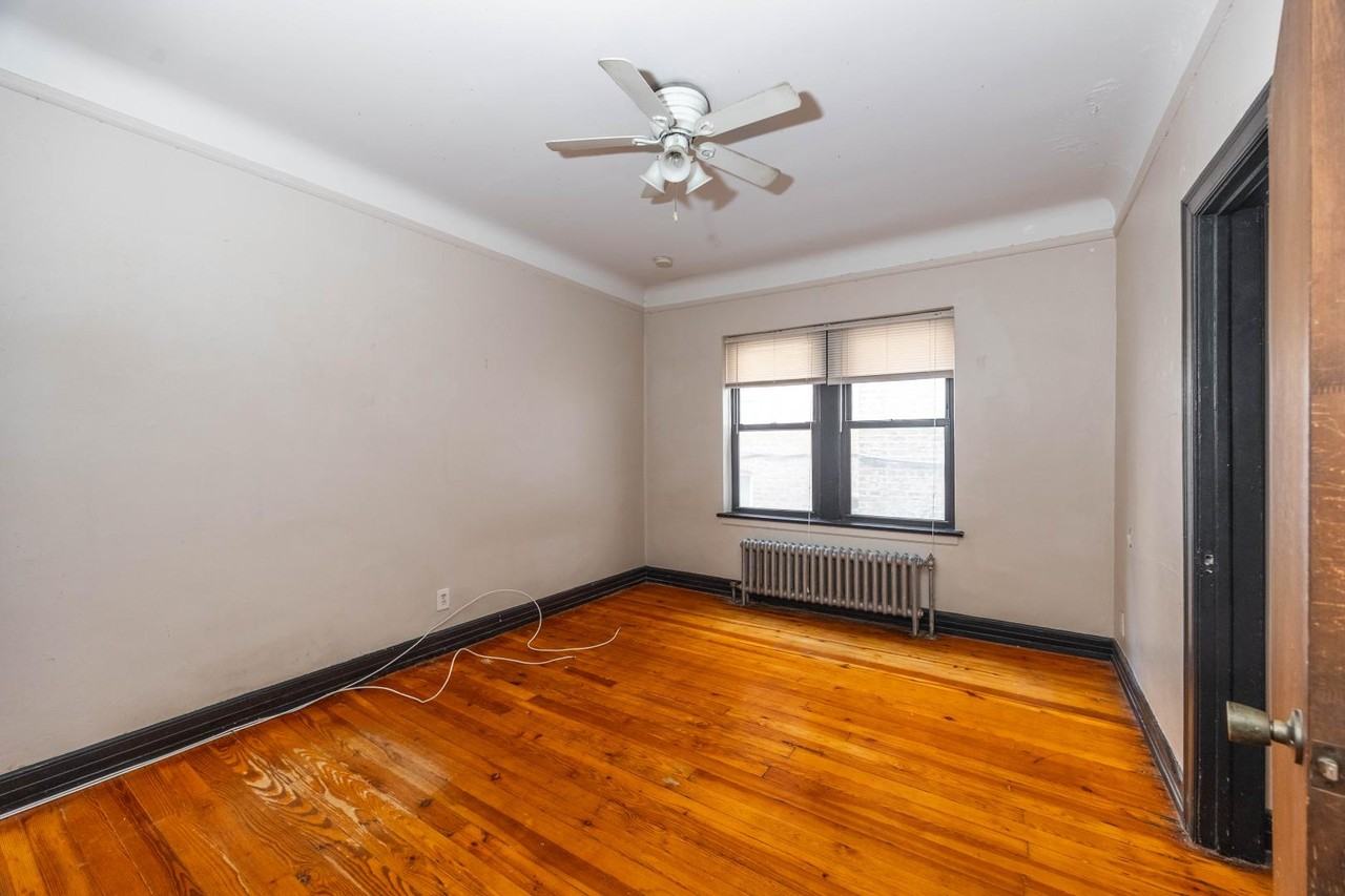 948 W Cuyler Ave #108 - Photo 4 of 14