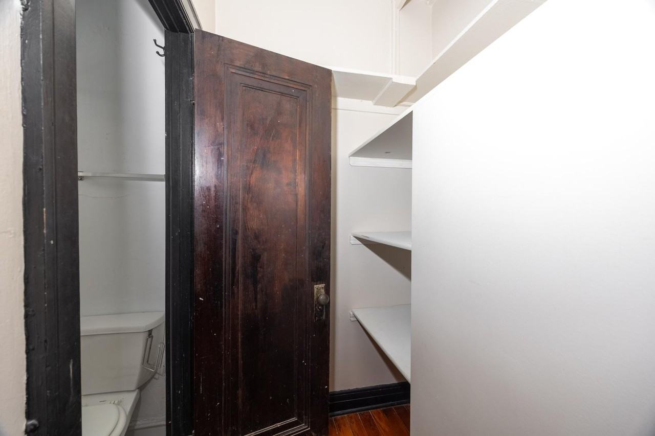 948 W Cuyler Ave #108 - Photo 7 of 14