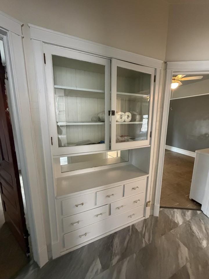 1249 W Newport Ave - Photo 3 of 16