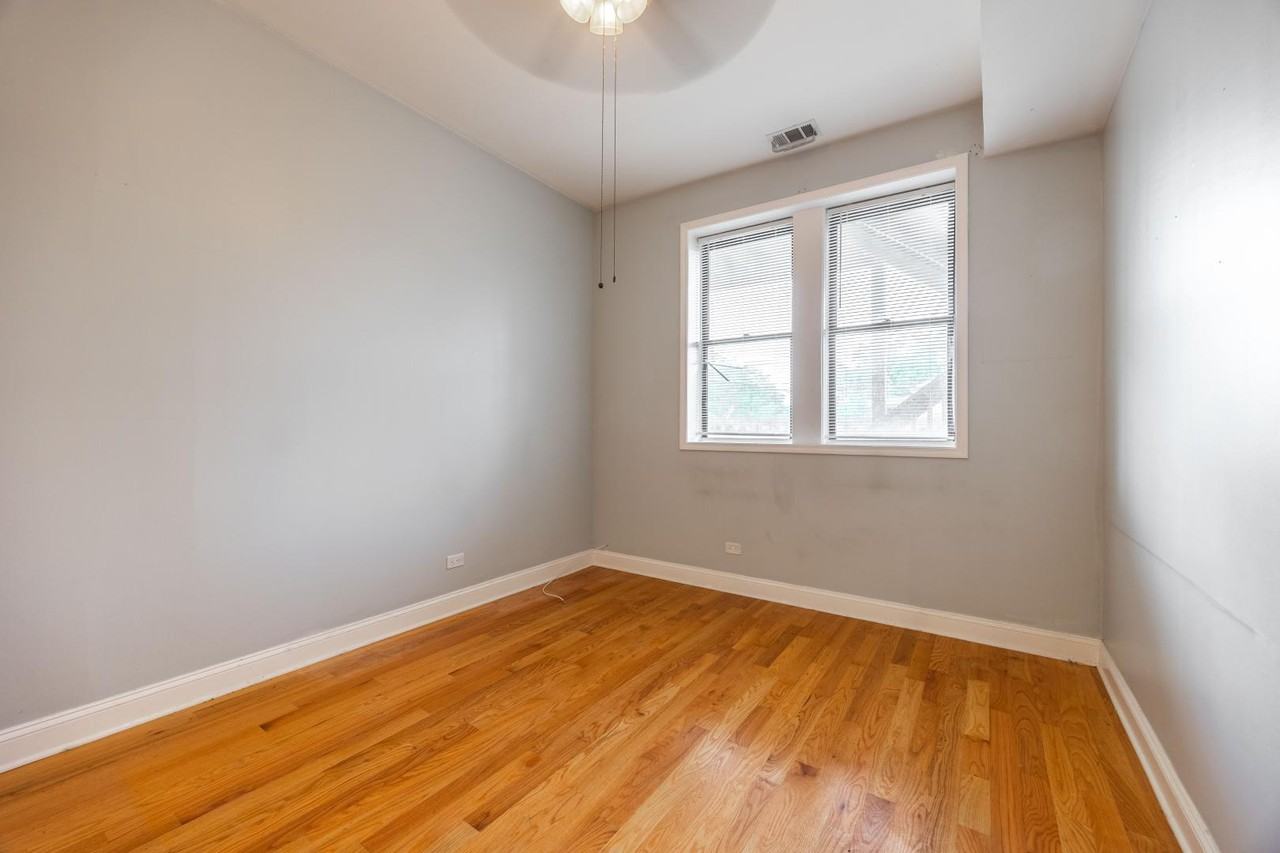 2124 N Milwaukee Ave #3R - Photo 5 of 14