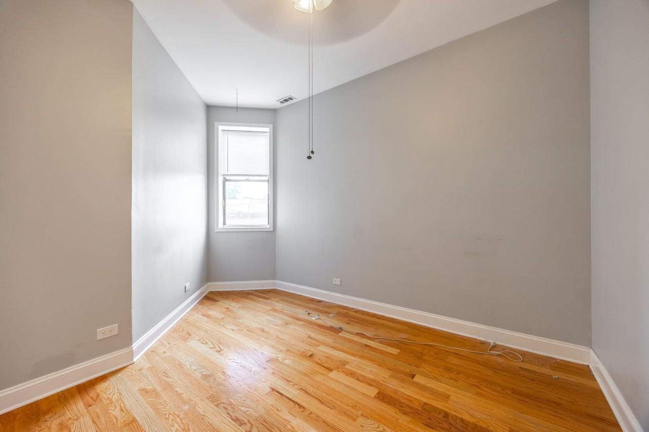 2124 N Milwaukee Ave #3R - Photo 6 of 14