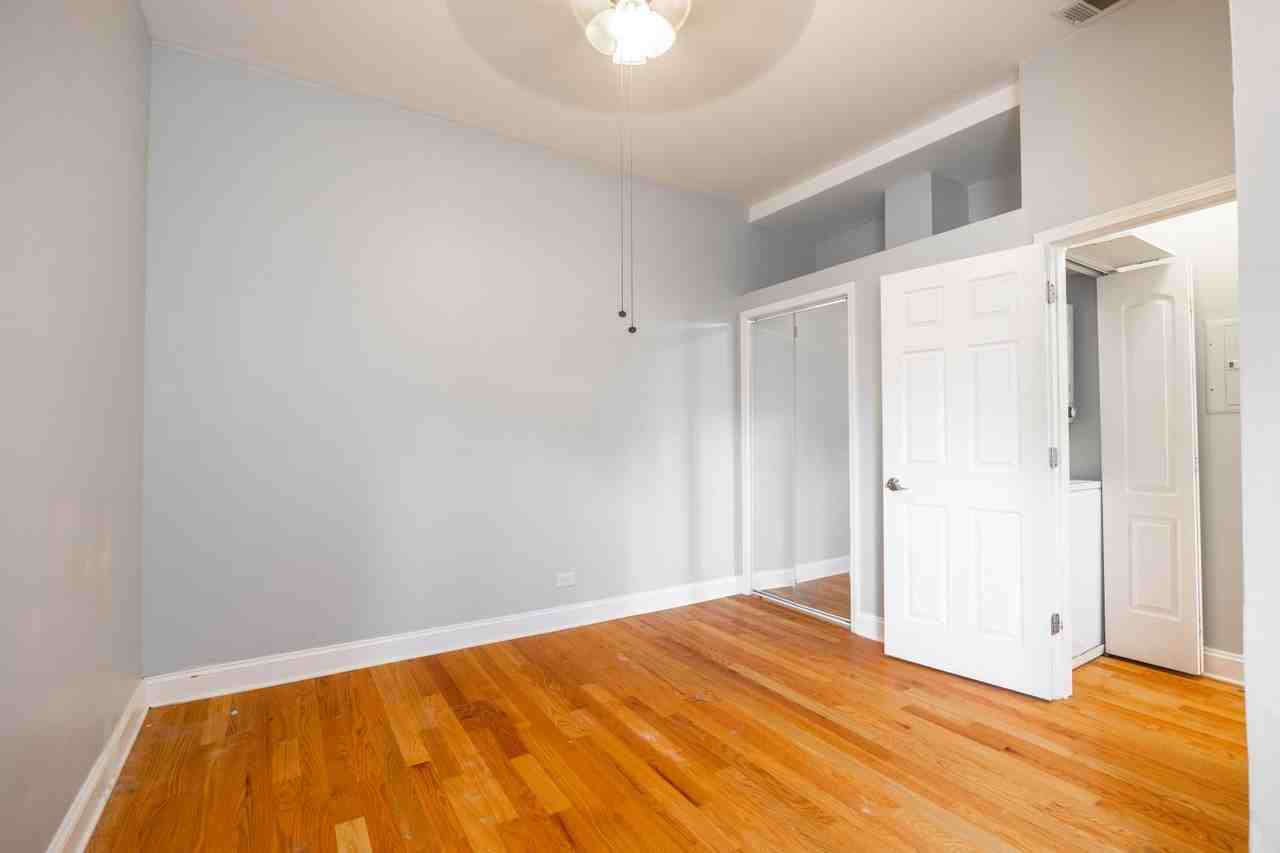 2124 N Milwaukee Ave #3R - Photo 7 of 14