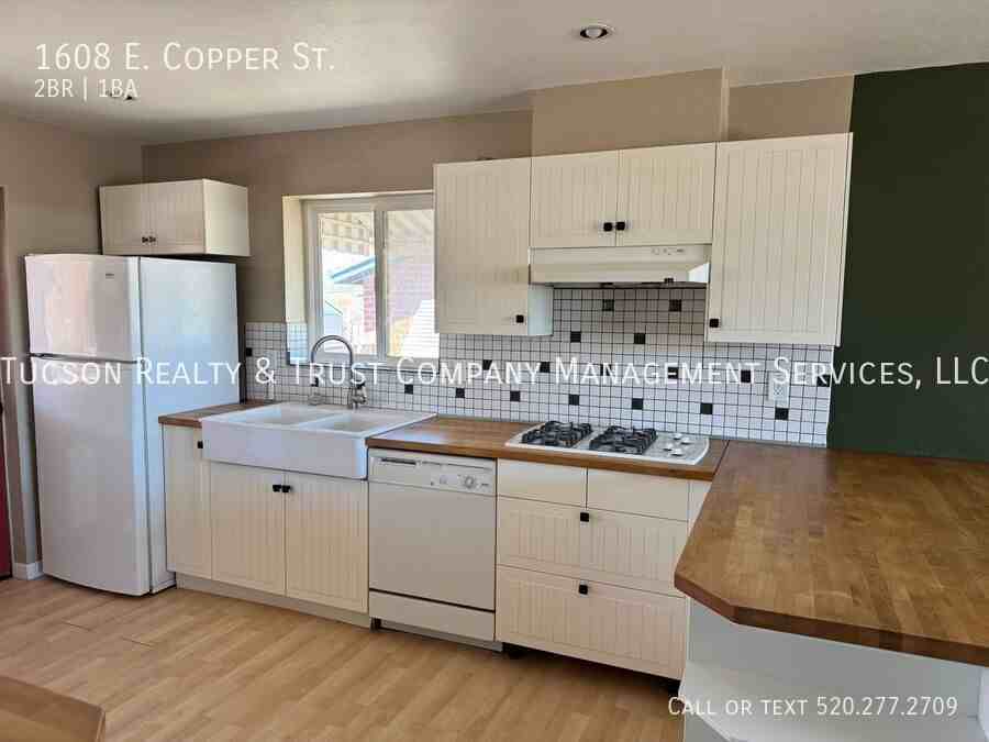 1608 E Copper St - Photo 7 of 17
