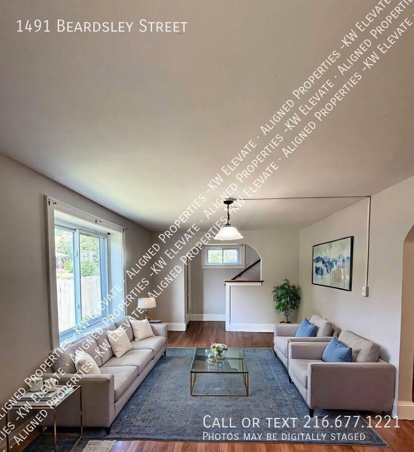 1491 Beardsley St - Photo 4 of 21