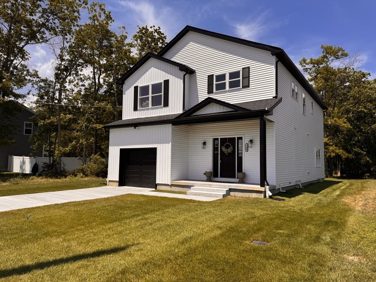 904 Calvin St #NA - Photo 2 of 25