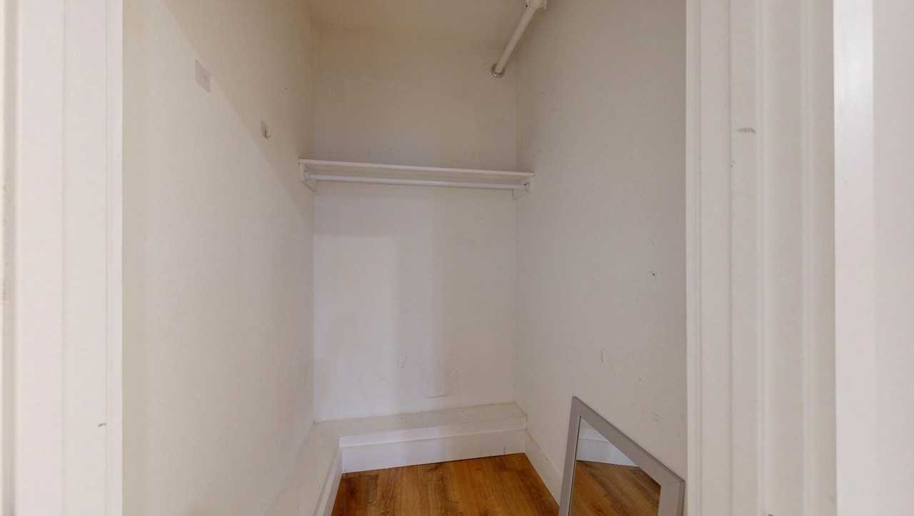 2847 Folsom St #8 - Photo 5 of 8