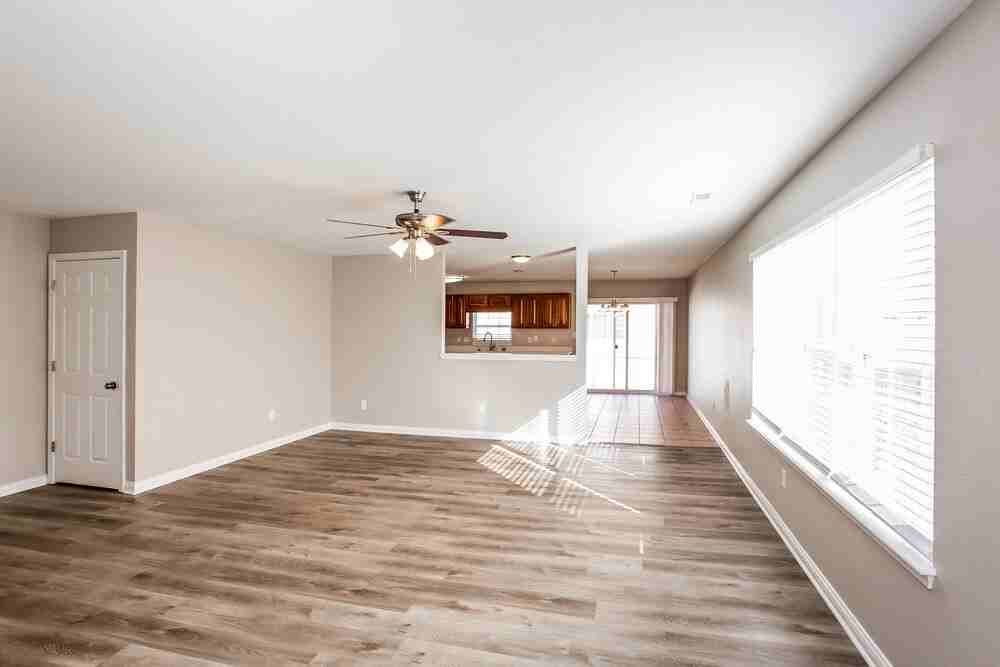 6408 Matcumbe Way - Photo 5 of 17
