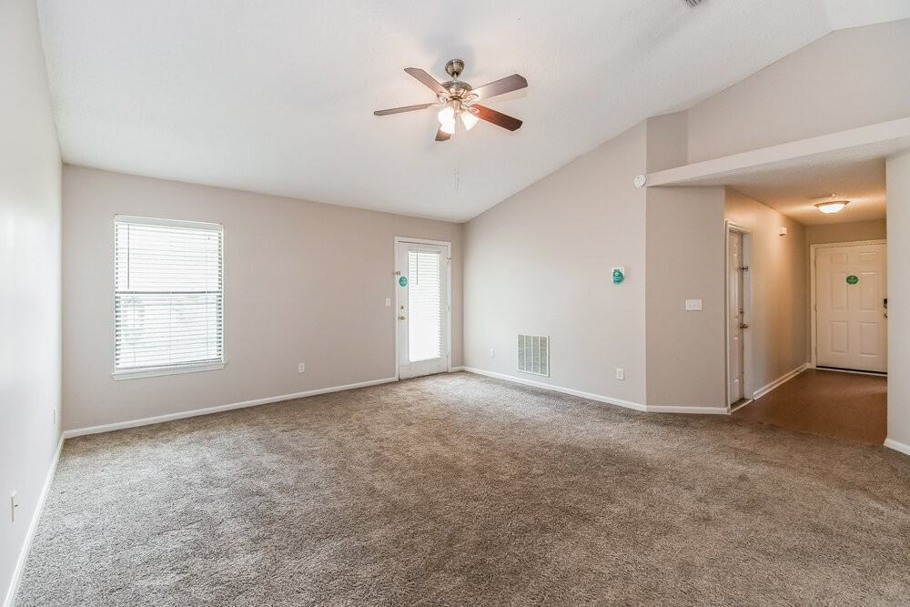 4323 Hanging Moss Dr - Photo 7 of 19